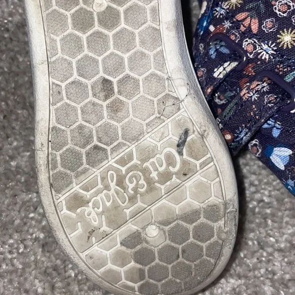 - Major sale $6 was $17 Cat and Jack toddler strap in shoes blue and floral - Picture 7 of 9